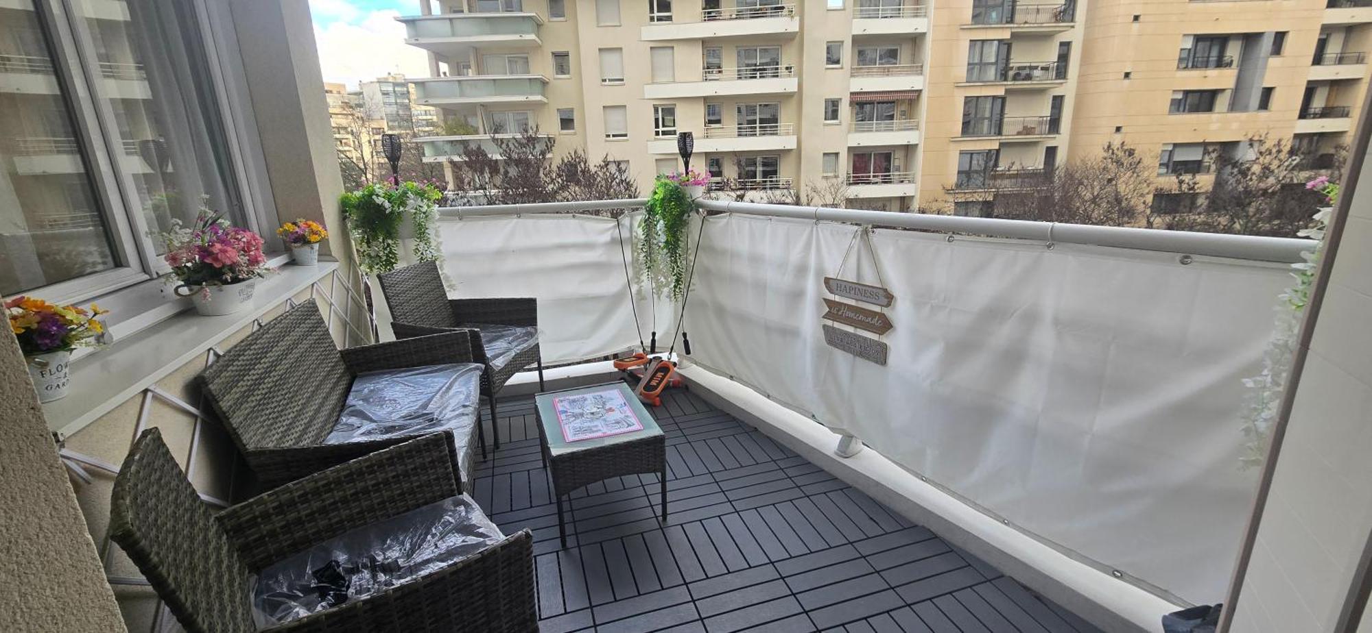 Prestige Paris-la Defense Balcon-terrasse Apartment *