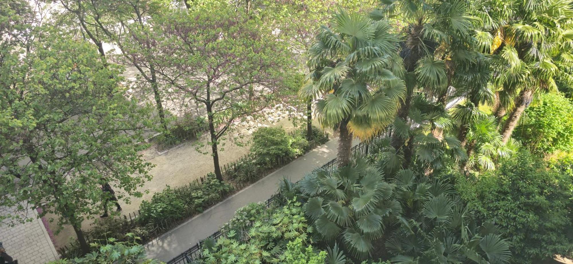 Prestige Paris-la Defense Balcon-terrasse Apartment *